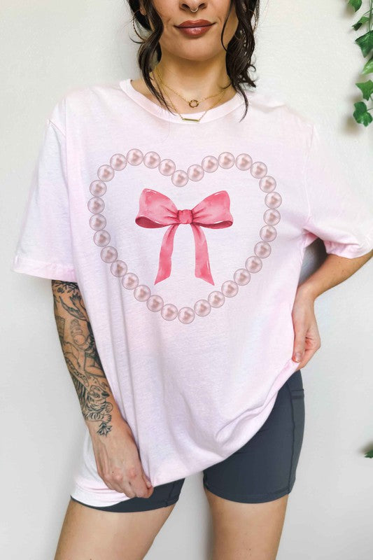 PEARL HEART BOW OVERSIZED GRAPHIC TEE